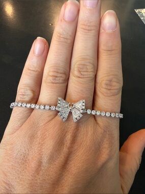 Brand New Elegant Butterfly Tennis Bracelet in Silver with Clear Stones